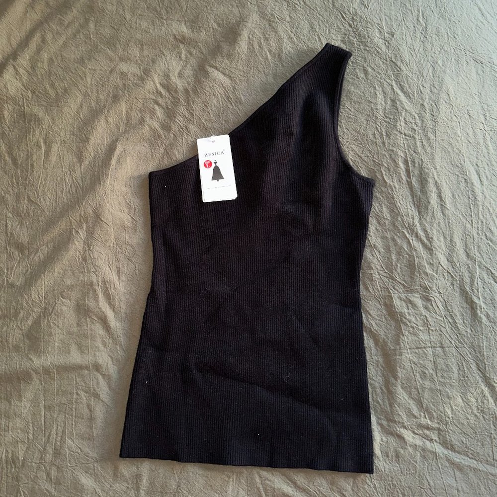 Black ribbed one shoulder tank top